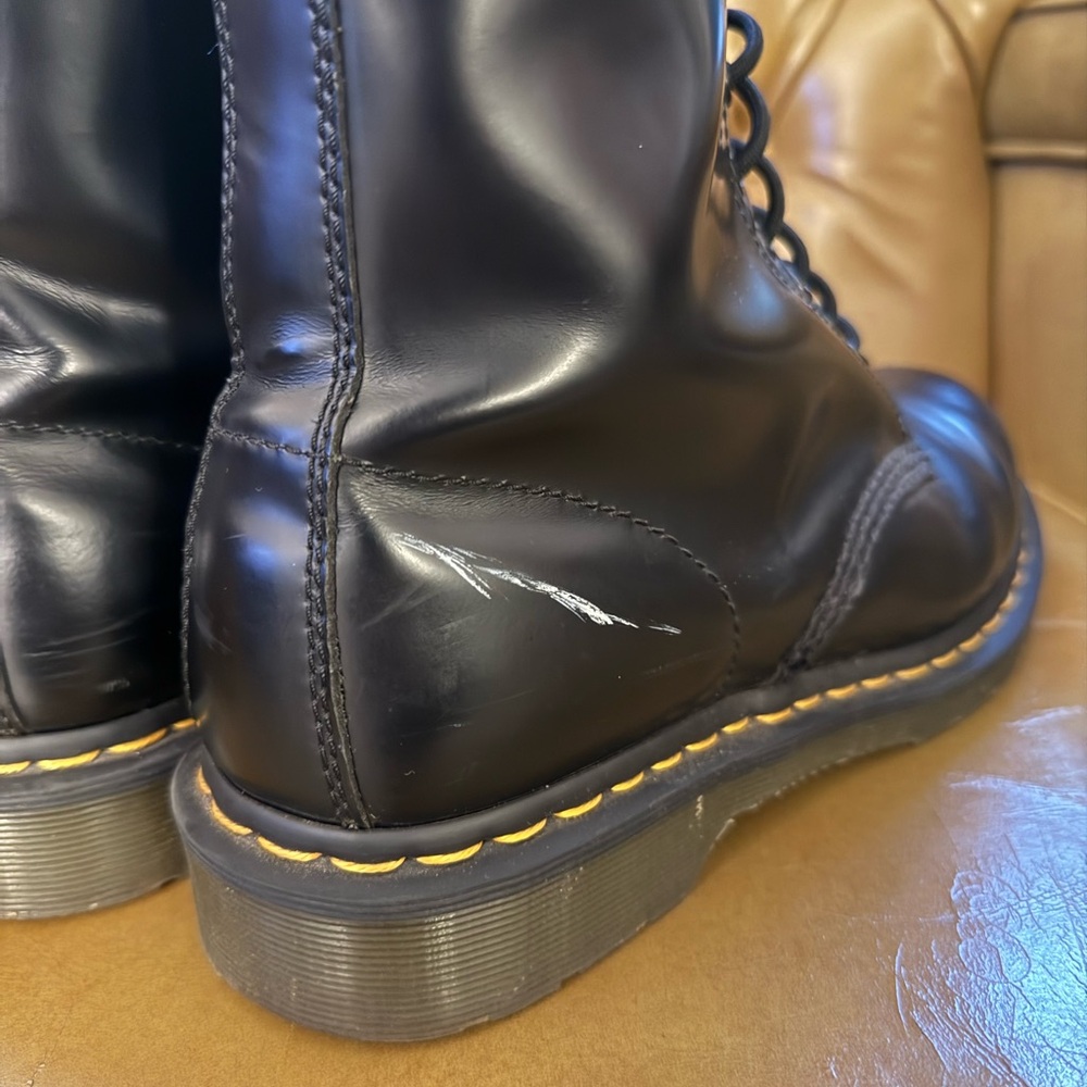 Dr. Martens 1460 Smooth Leather Boots (Men’s 10) - Picture 7 of 7